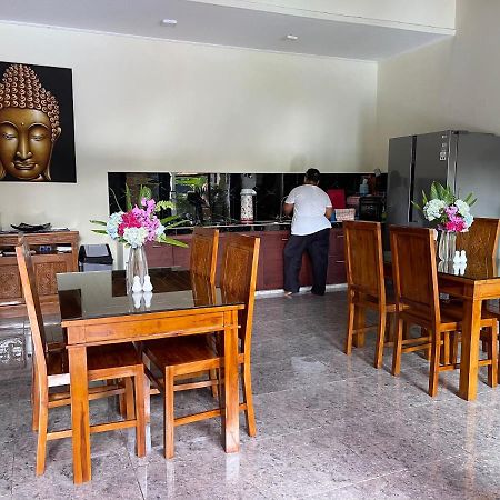 Mias Jungle House Hotell Lovina Eksteriør bilde