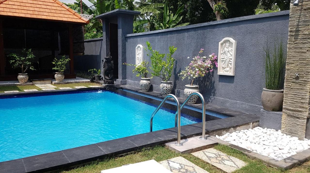 Mias Jungle House Hotell Lovina Eksteriør bilde