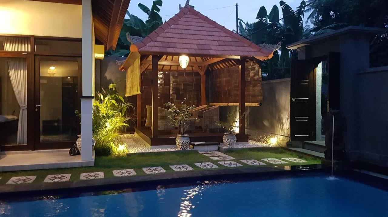 Mias Jungle House Hotell Lovina Eksteriør bilde