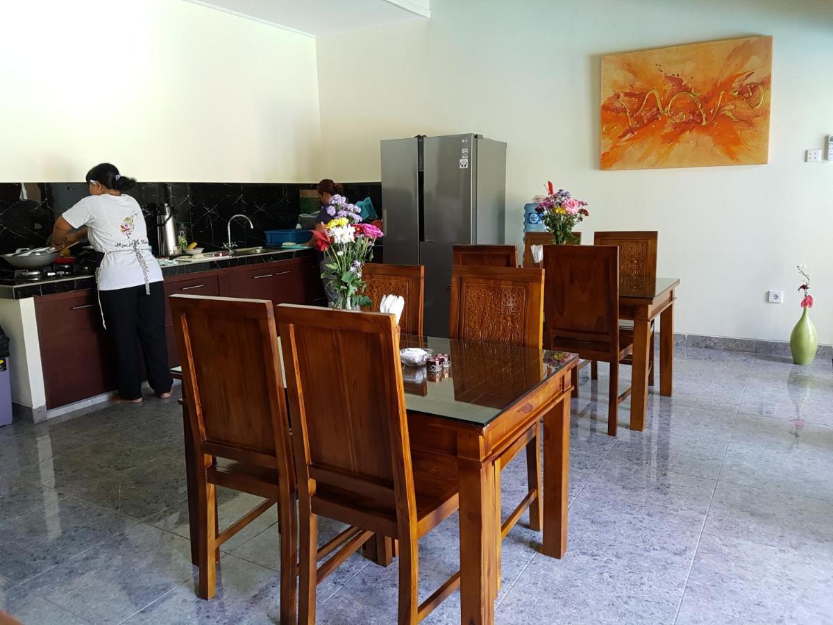 Mias Jungle House Hotell Lovina Eksteriør bilde