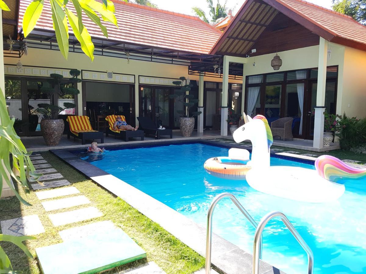 Mias Jungle House Hotell Lovina Eksteriør bilde