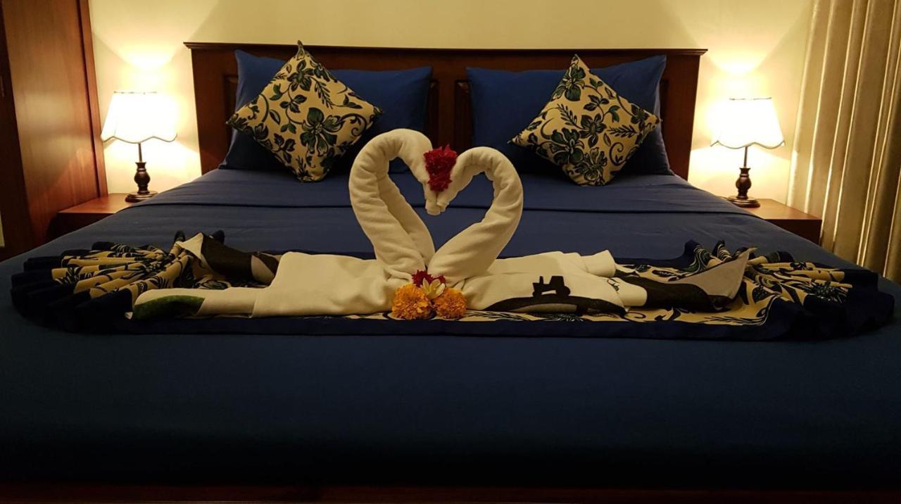 Mias Jungle House Hotell Lovina Eksteriør bilde