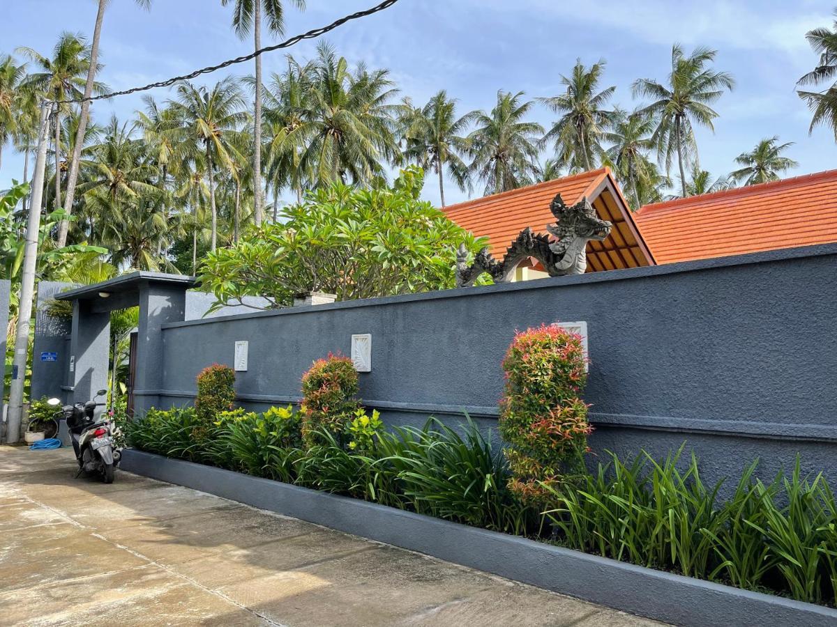 Mias Jungle House Hotell Lovina Eksteriør bilde