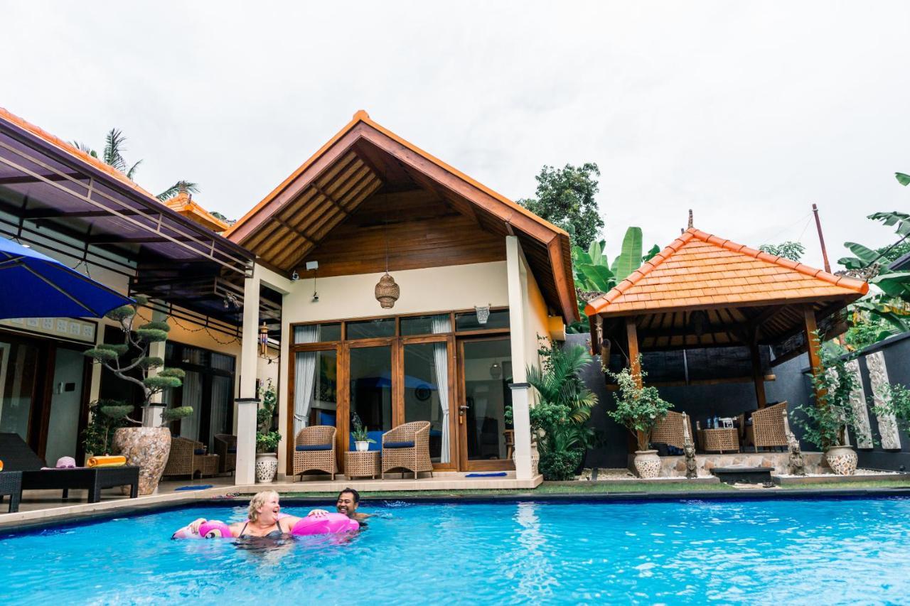 Mias Jungle House Hotell Lovina Eksteriør bilde