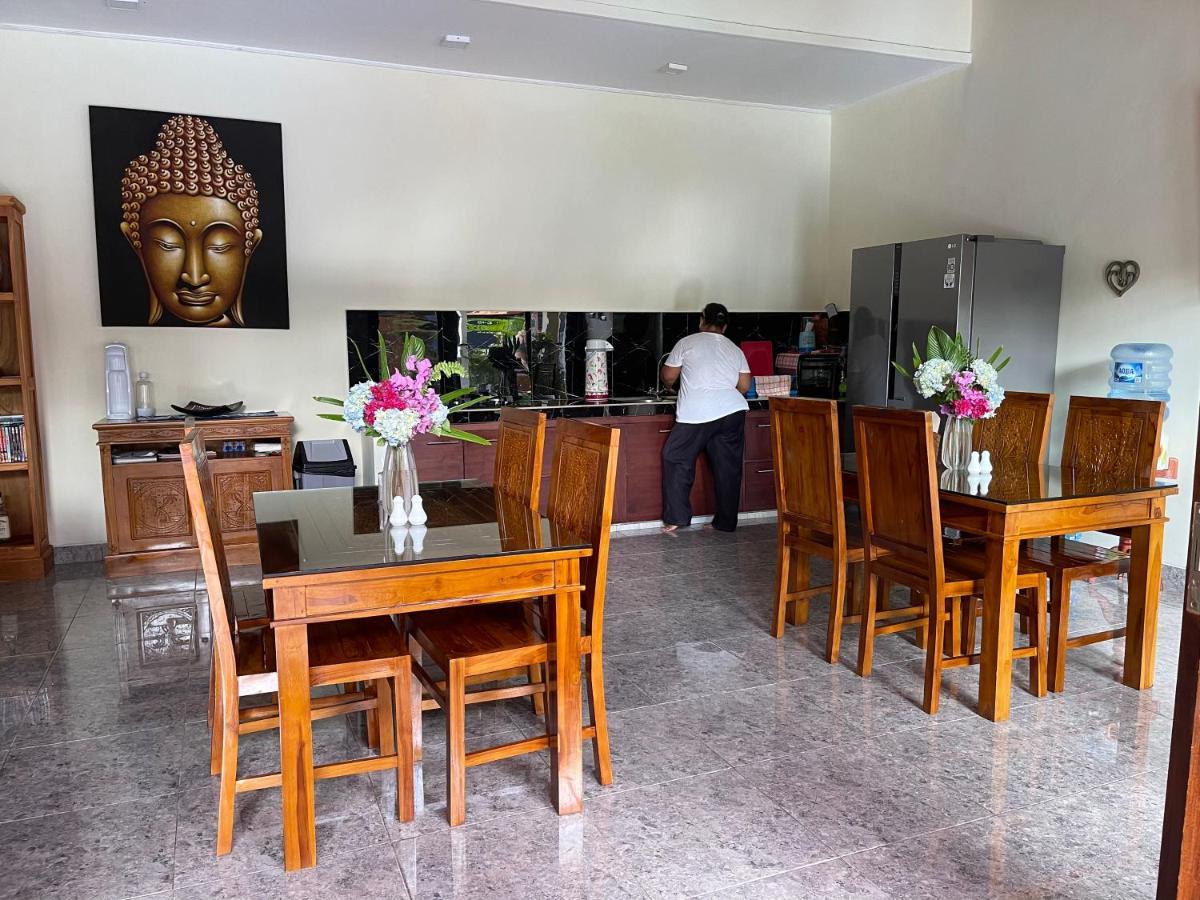 Mias Jungle House Hotell Lovina Eksteriør bilde